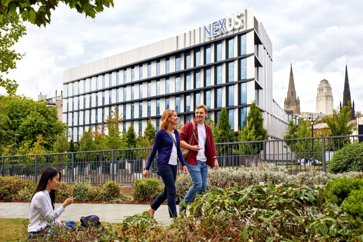 University partners for smart city data mining