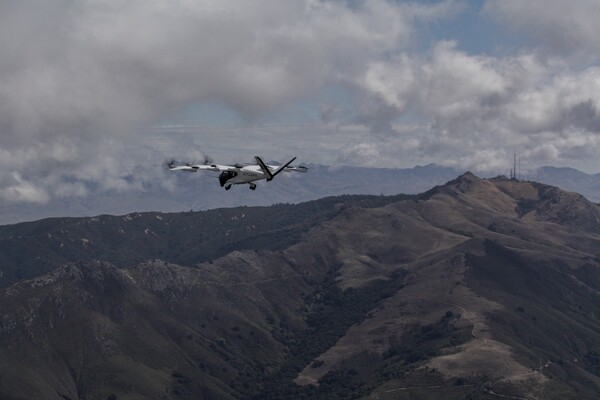 Archer completes piloted trip between Californian airports