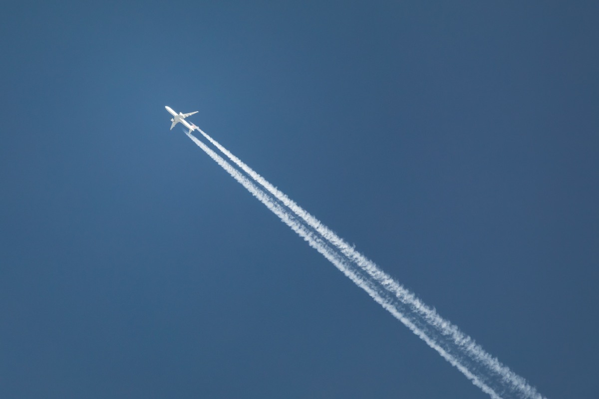 UK government partners with Google to cut vapour trails